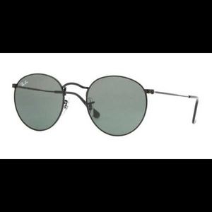AUTHENTIC Ray Ban round metal sun glasses.